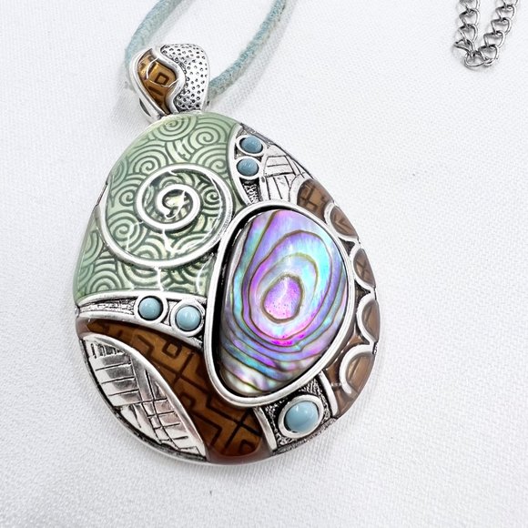 🎉HP🎉 Lia Sophia Abstract Enameled Abalone Silver Tone Pendant 16” Necklace - Picture 5 of 7